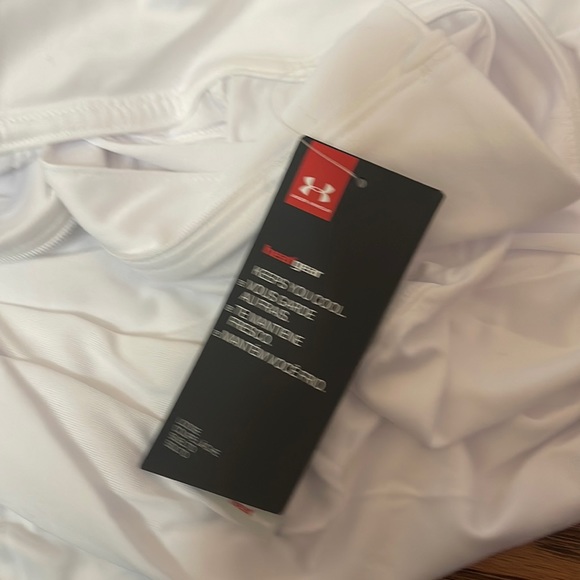Womens under armour heat gear size med - Picture 4 of 4